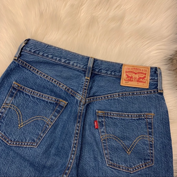 Levi’s 501 Medium Wash Blue Denim Jeans 25 - Picture 5 of 15